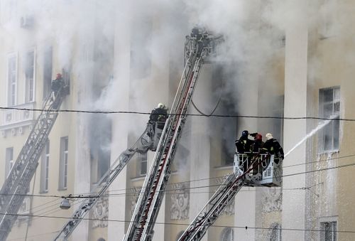 Пожар в здании Минобороны России. Фото: © Станислав Красильников/ТАСС